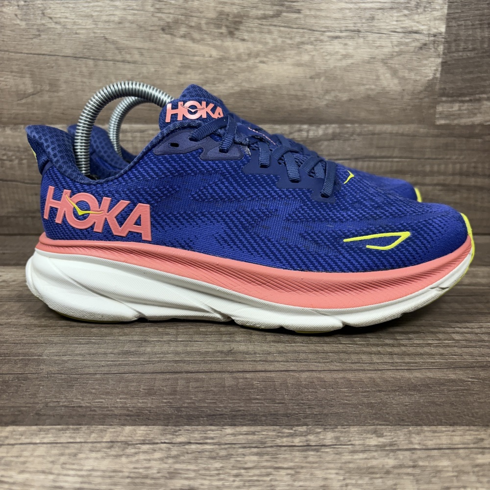 Hoka Clifton 9 Blue Pink Womens US Size 7.5 EUR 39.3 1127896 EVN Running Shoes